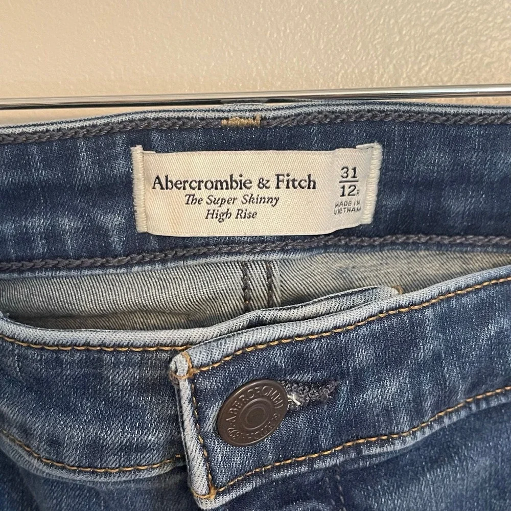 Abercrombie Fitch Super Skinny High Rise Jeans Women Size 31x12 Blue‎ Denim